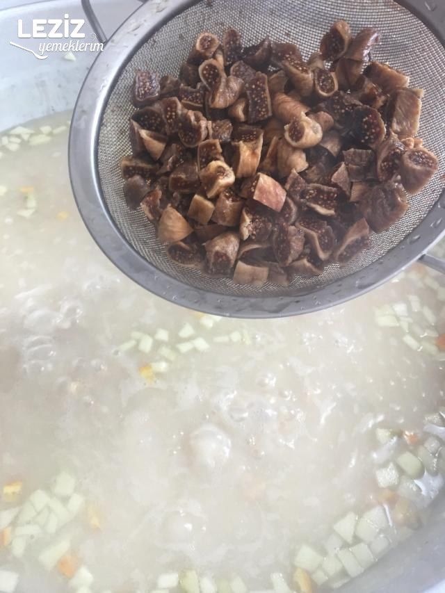 Aşure Nasıl Yapılır