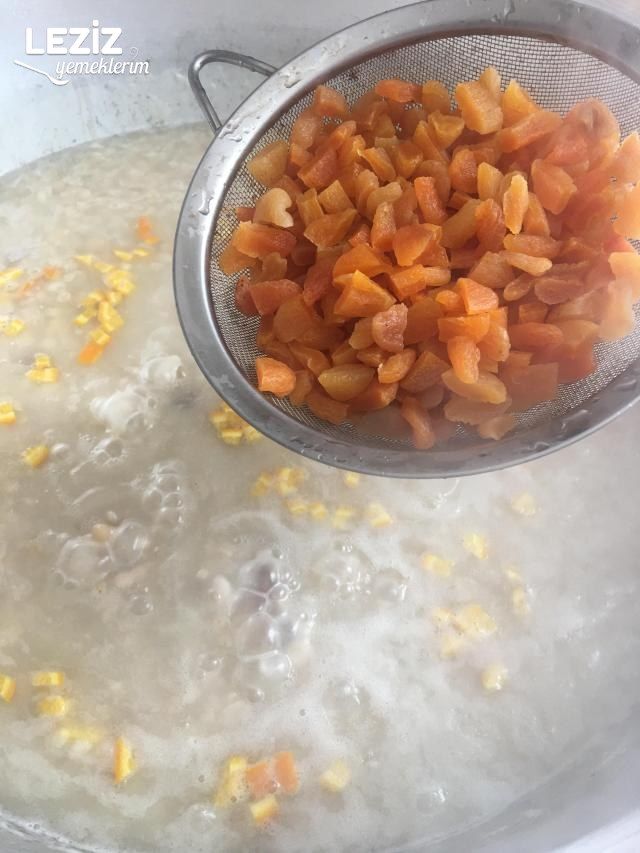 Aşure Nasıl Yapılır