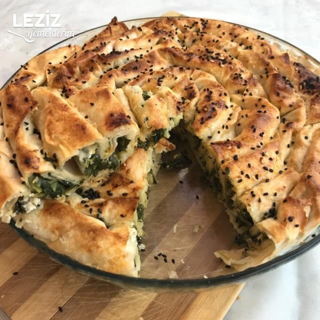 Ispanaklı Rulo Börek