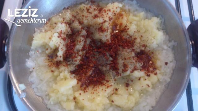 Patatesli Çıtır Börek Tarifi