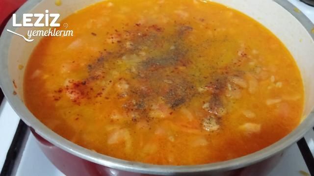 Domatesli Havuçlu Arpa Şehriye Pilavı