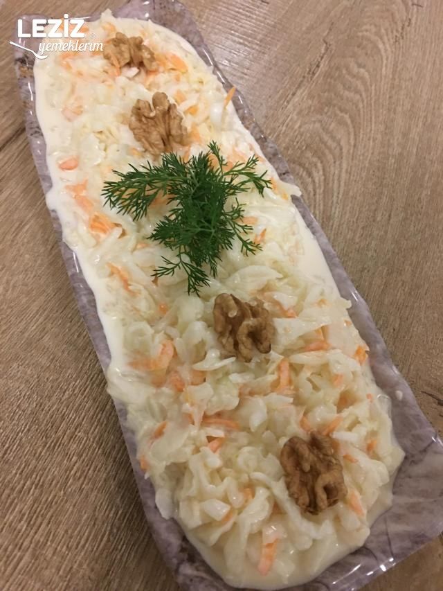 Coleslaw ( Lahana Salatası)