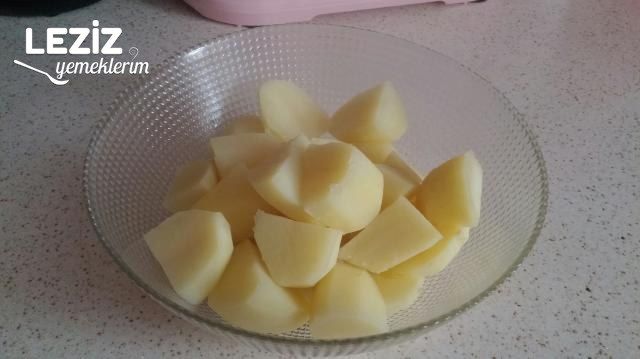 Nefis Patates Püreli Tavuk Sote