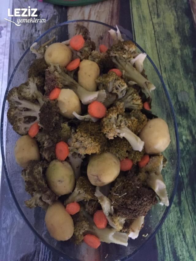 Fırında Başamel Soslu Brokoli