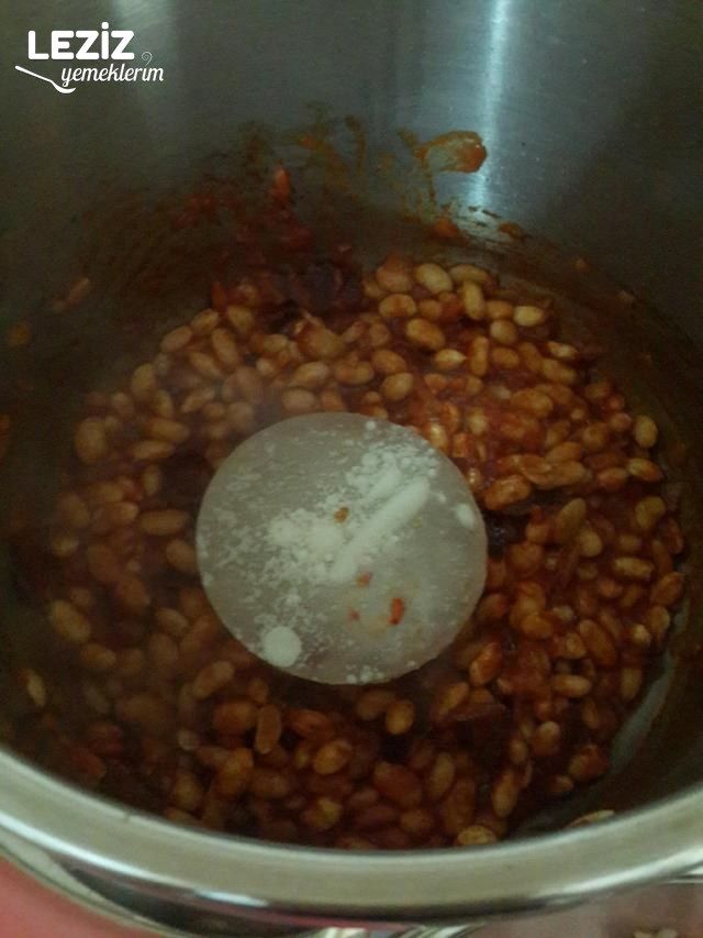 Pastırmalı Kuru Fasulye Tarifi