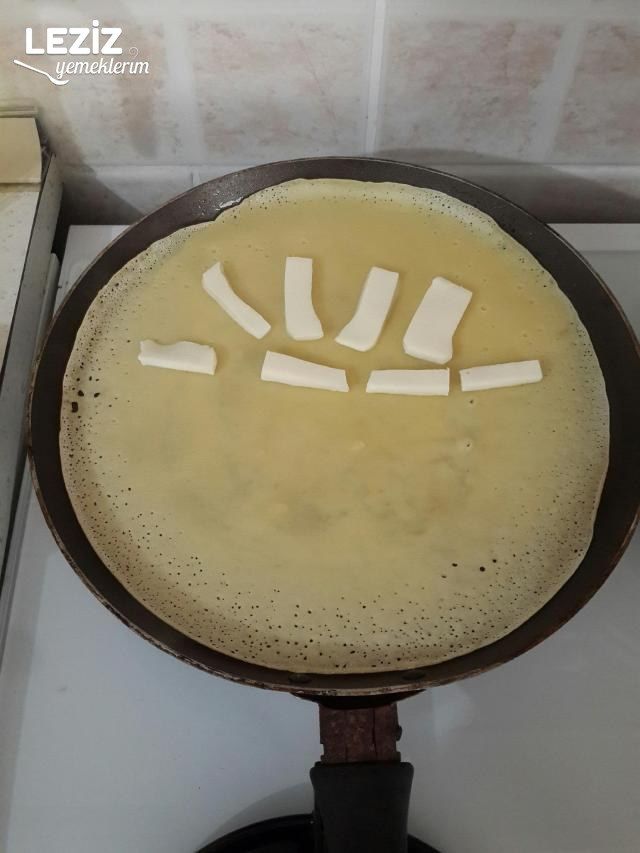 Gözleme Tadında Kaşarlı Krep