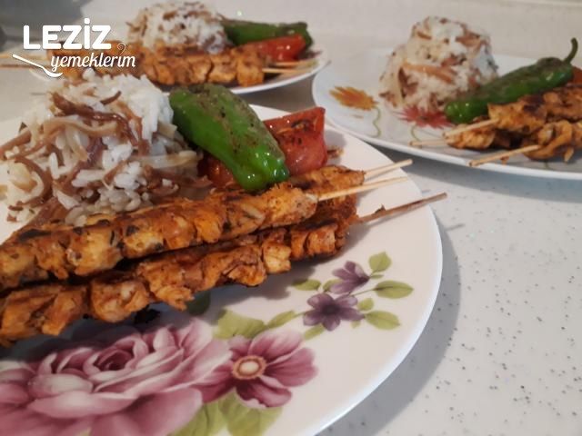 Soslu Tavuk Çöp Şiş