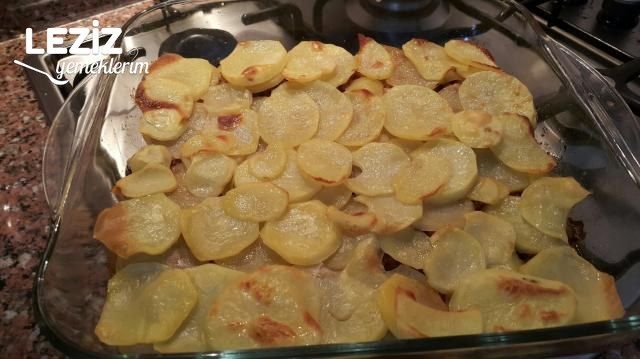 Fırında Kaşarlı Patates Oturtma