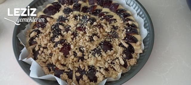 Kırmızı Erikli Turta Tarifi