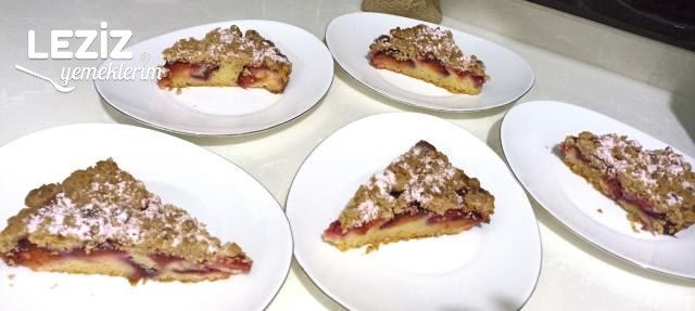 Kırmızı Erikli Turta Tarifi