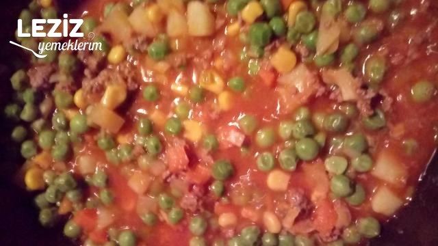 Dedenin Kıymalı Bezelye Yemeği