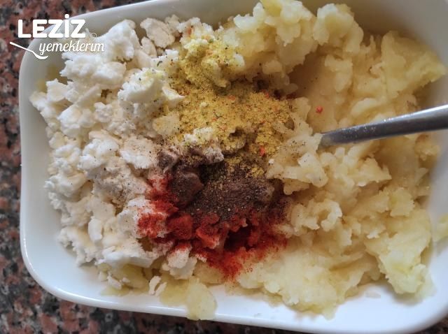 Patates Püreli Sütlü Poğaça Nasıl Yapılır