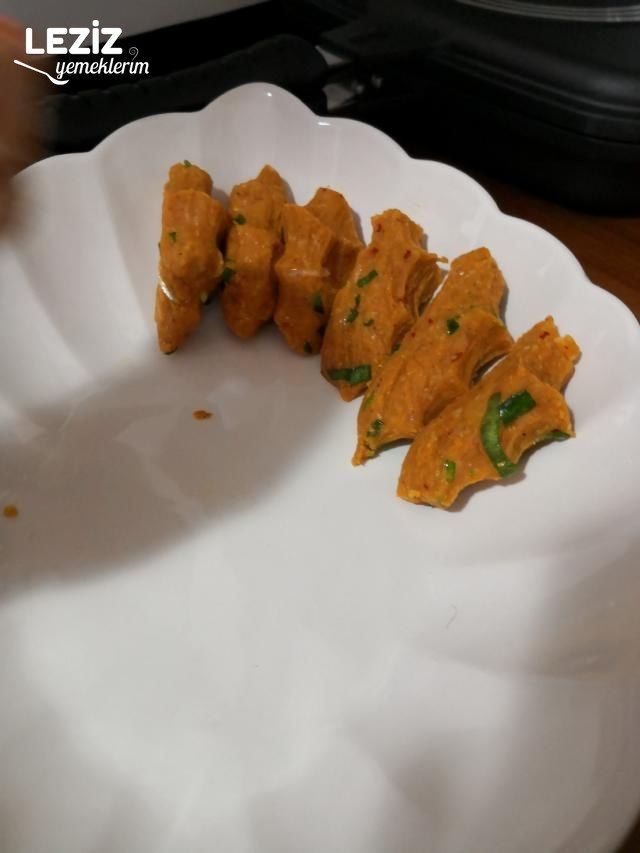 Mercimek Köftesi Tarifi (Aşama Aşama Detaylı Anlatım)