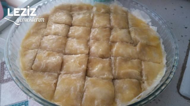 Hazır Yufka İle Kare Baklava