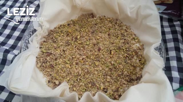 Hazır Yufka İle Kare Baklava