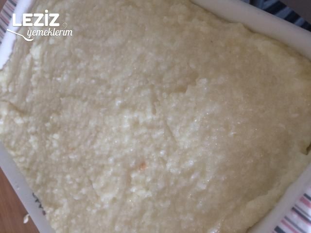 Çikolatalı Hindistan Cevizli İrmikli Tatlı