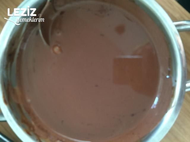 Çikolatalı Hindistan Cevizli İrmikli Tatlı