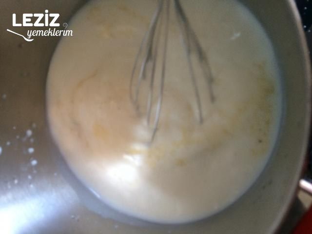 Çikolatalı Hindistan Cevizli İrmikli Tatlı