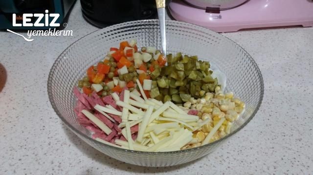 Nefis İtalyan Salatası