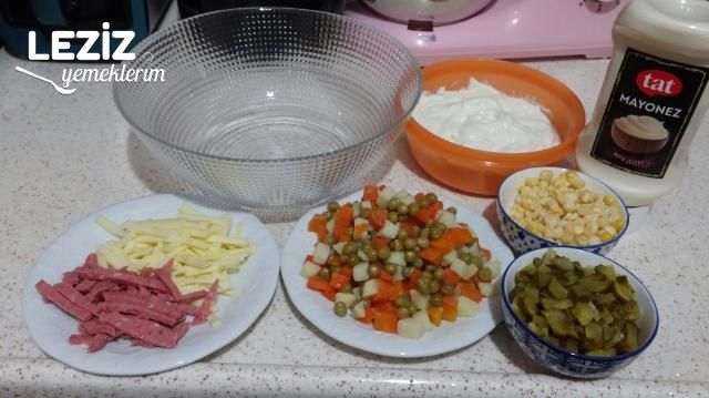 Nefis İtalyan Salatası