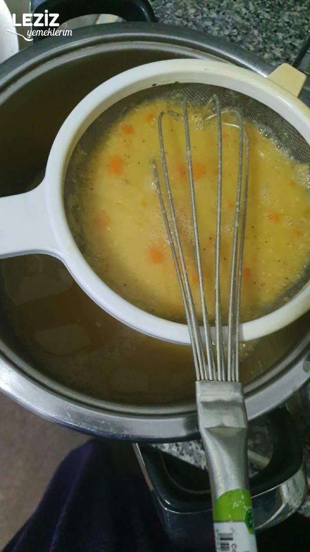 Tam Kıvamında Enfes Sebzeli Mercimek Çorbası