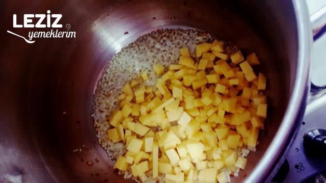 Tam Kıvamında Enfes Sebzeli Mercimek Çorbası