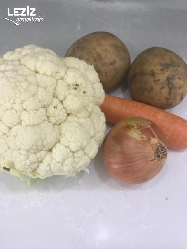 Karışık Sebzeli Kıymalı Karnabahar Yemeği