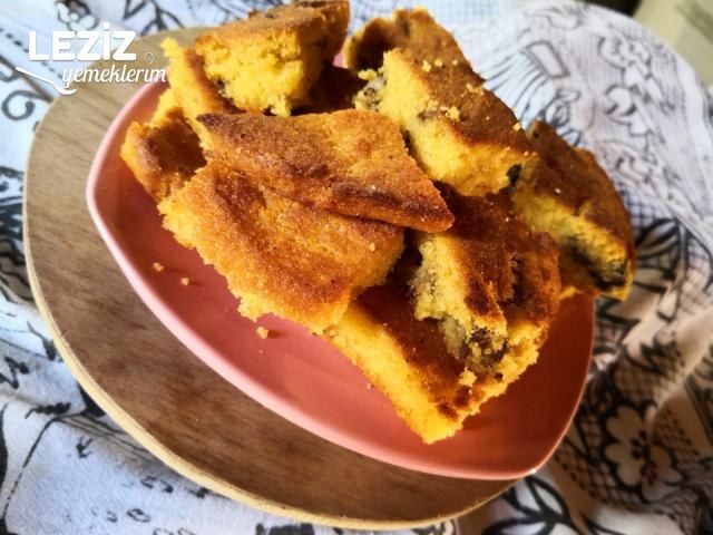 Cevizli Mısır Ekmeği