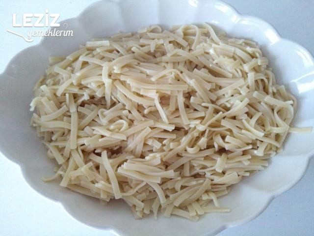 Yoğurtlu Soslu Erişte