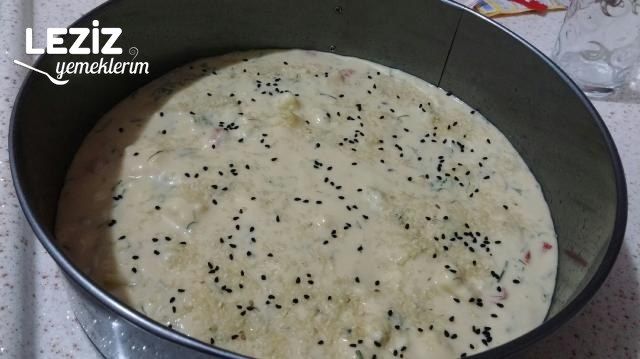 Dereotlu Peynirli Tuzlu Kek Tarifi