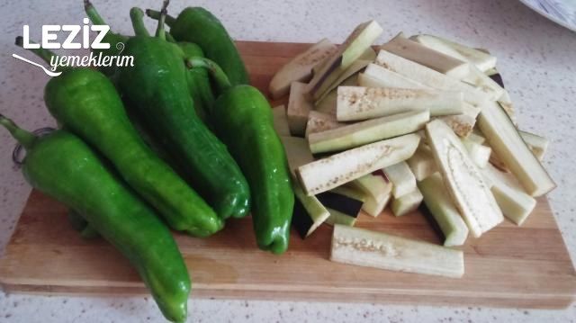 Domates Soslu Karışık Kızartma Tarifi