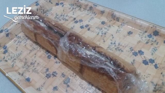 Meyveli Piramit Pasta