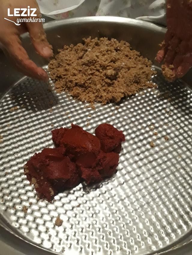 Nefis Etli Çiğ Köfte