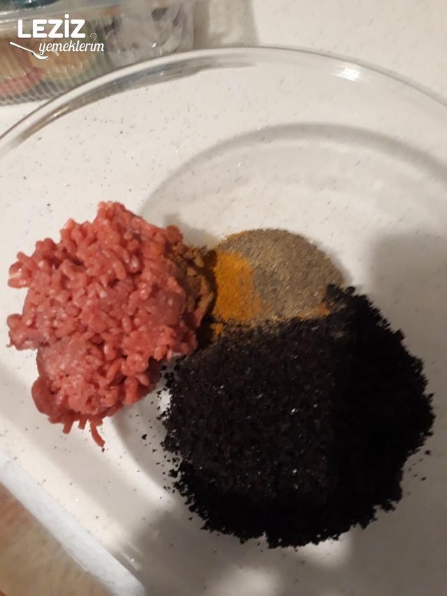 Nefis Etli Çiğ Köfte