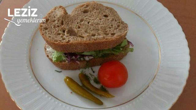 Füme Somonlu Sandviç