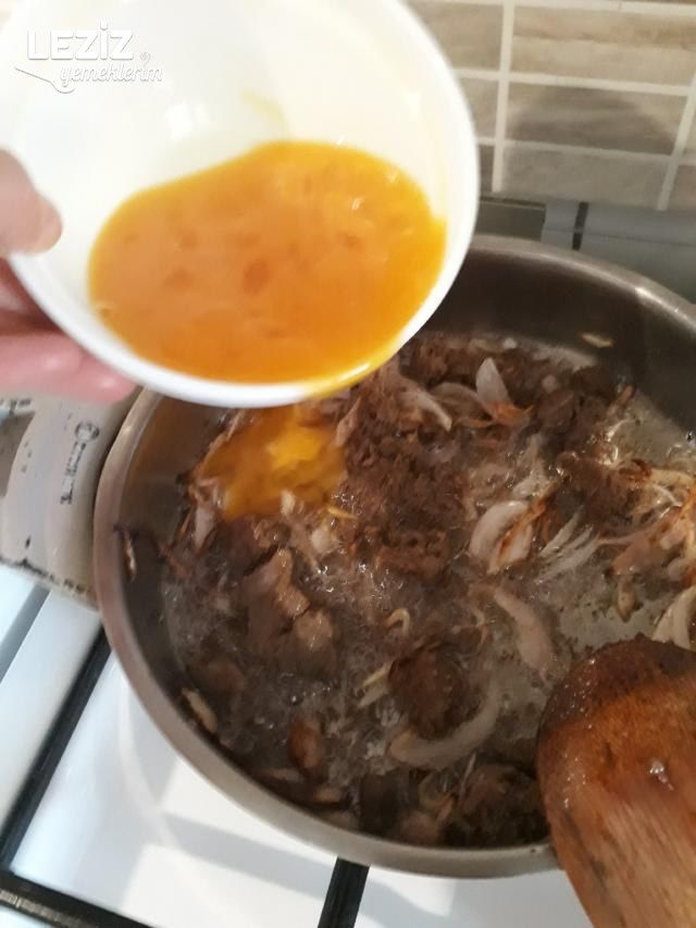 Soğanlı Kavurmalı Yumurta
