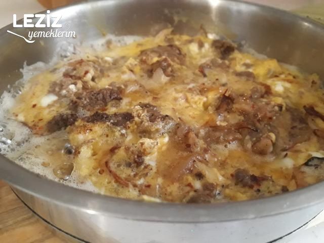 Soğanlı Kavurmalı Yumurta