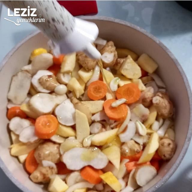 Portakallı Mandalinalı Yer Elması Yemeği