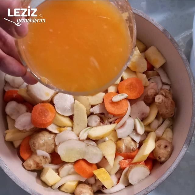 Portakallı Mandalinalı Yer Elması Yemeği