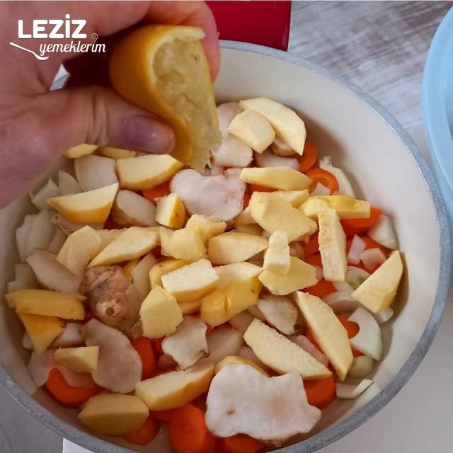 Portakallı Mandalinalı Yer Elması Yemeği