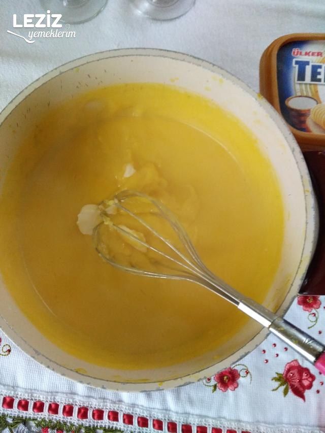 Limonlu Muhallebi (Kıvamı Muhteşem)