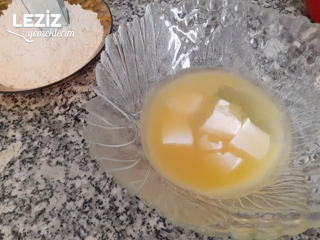 Ağızda Dağılan Tuzlu Kurabiye Nasıl Yapılır?