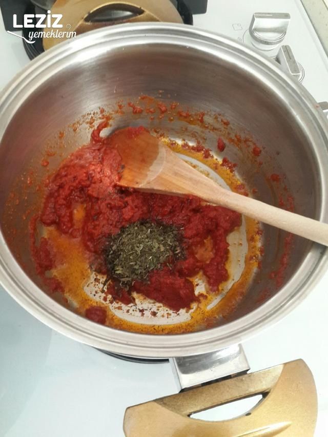 Tel Şehriye Çorbası