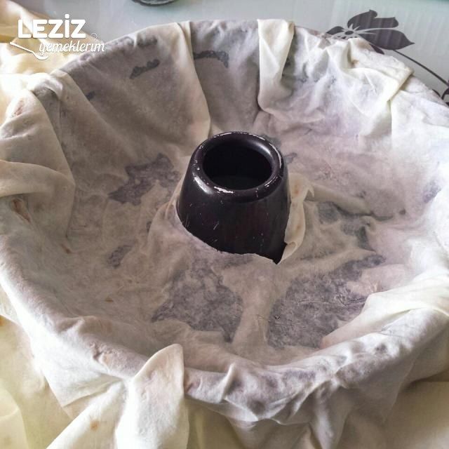 Kek Kalıbında Börek Yapımı