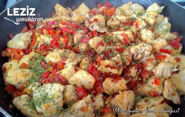 Fırında Garnitürlü Beşamel Soslu Nefis Tavuk