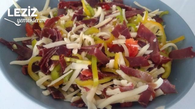 Nefis Paçanga Böreği Tarifi