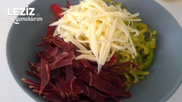 Nefis Paçanga Böreği Tarifi