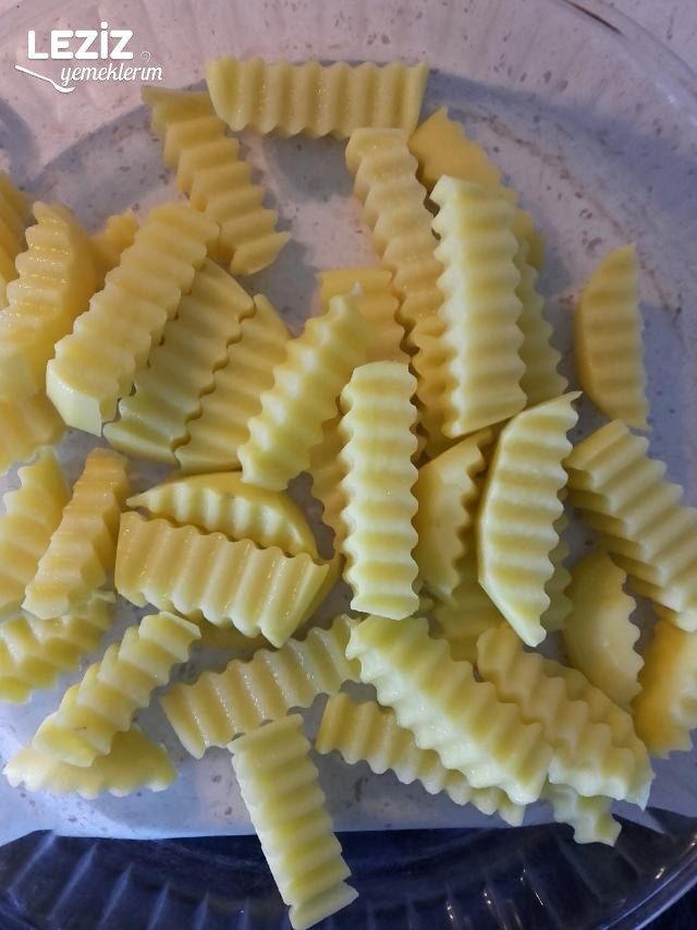 Fırında Patatesli Tavuk Üst But Tarifi