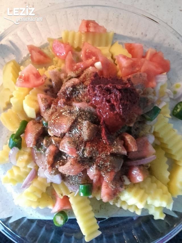 Fırında Patatesli Tavuk Üst But Tarifi