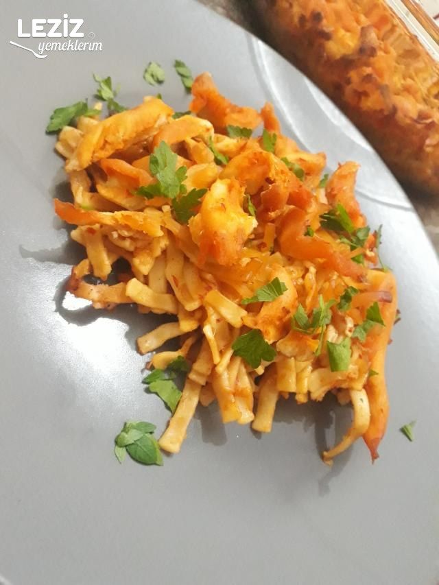 Fırında Tavuklu Erişte